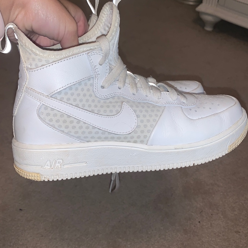 Mid air forces